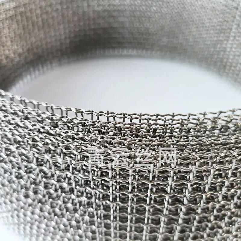 ���304�����������